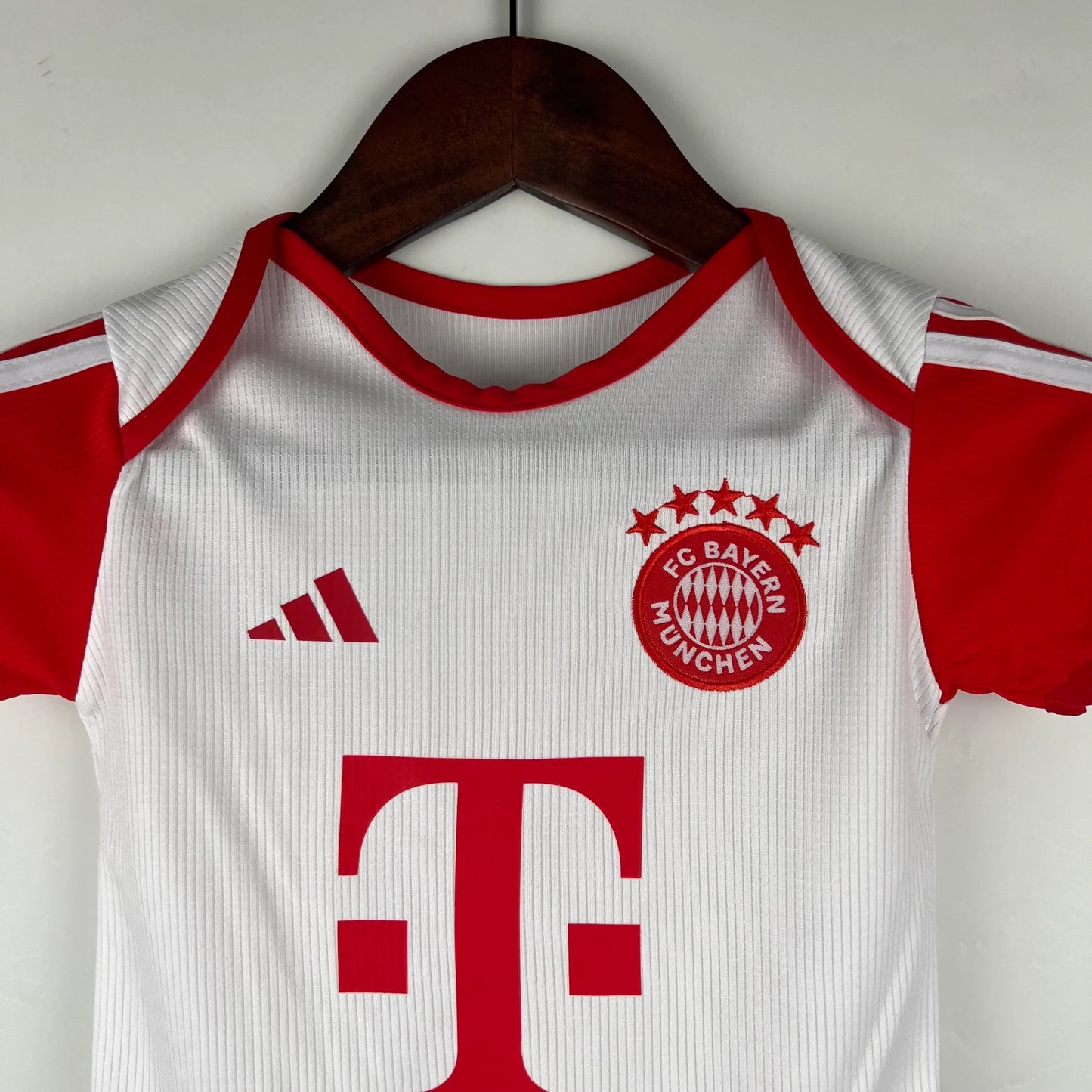 Bodie Bayern Munich Domicile Bébé 2024/25 - MyBabiesHeros