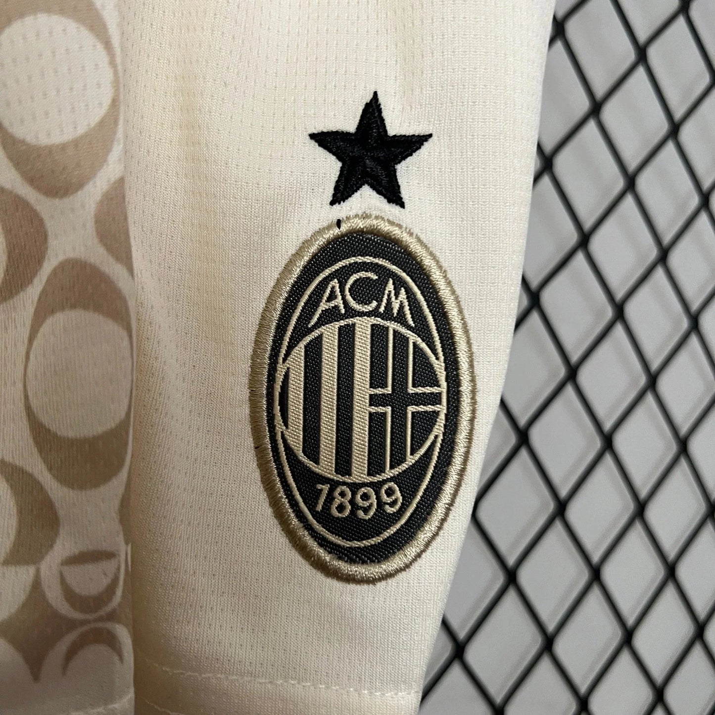 Kit - AC Milan Quatrième 2023/24