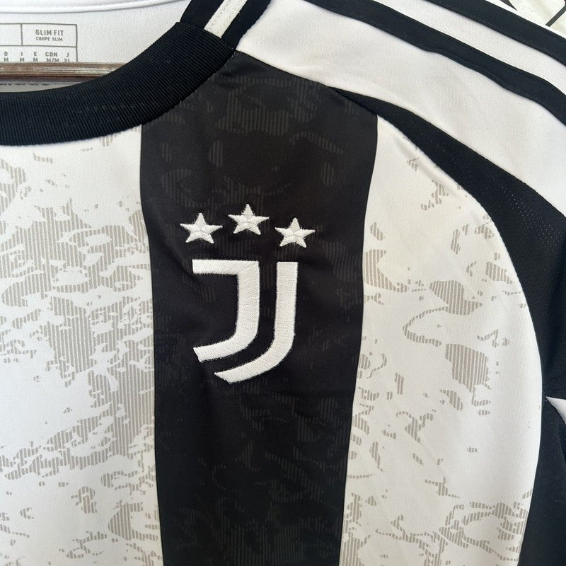 Maillot Juventus Domicile 2024/25