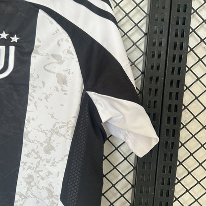 Maillot Juventus Domicile 2024/25