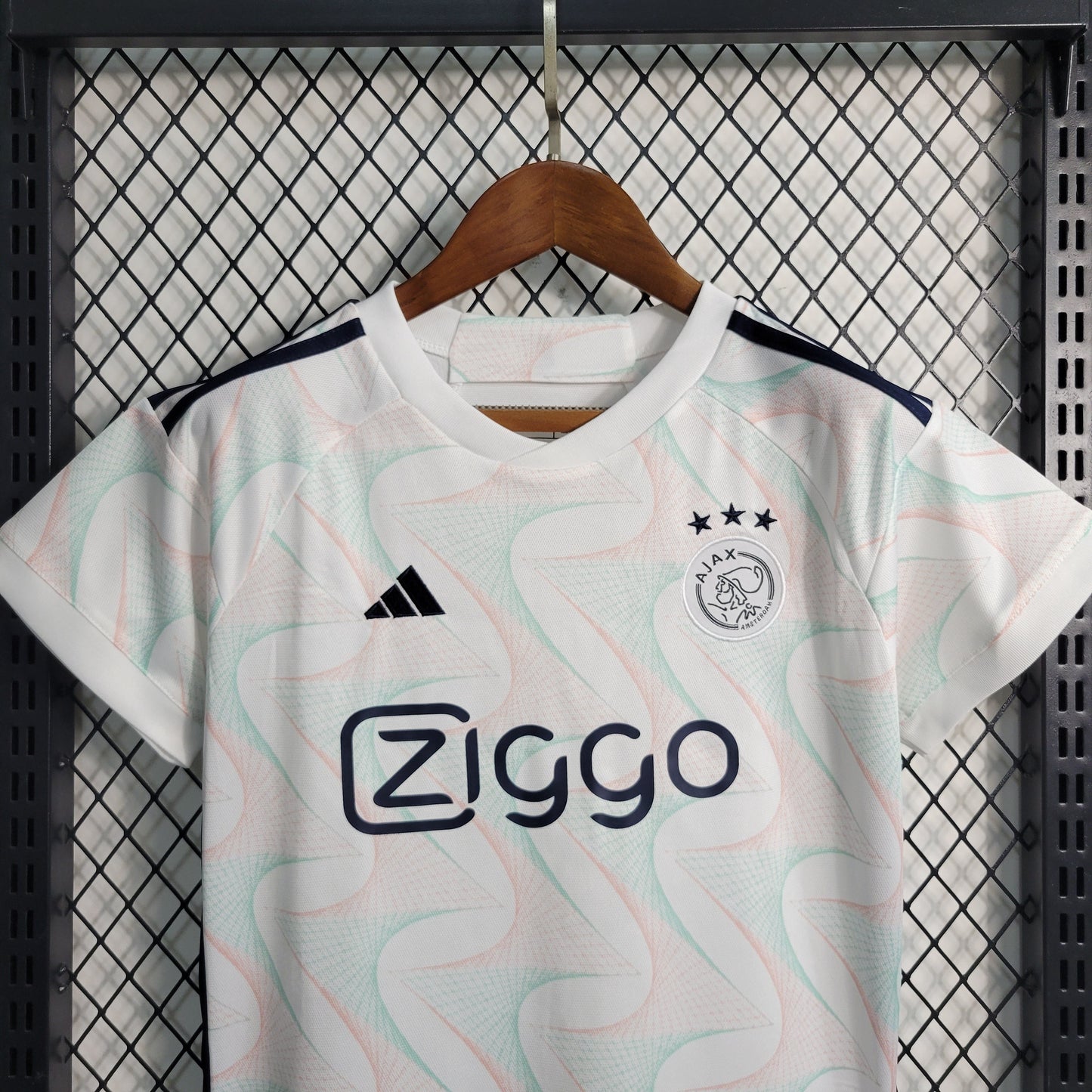 Kit - Ajax Extérieur 2023/24