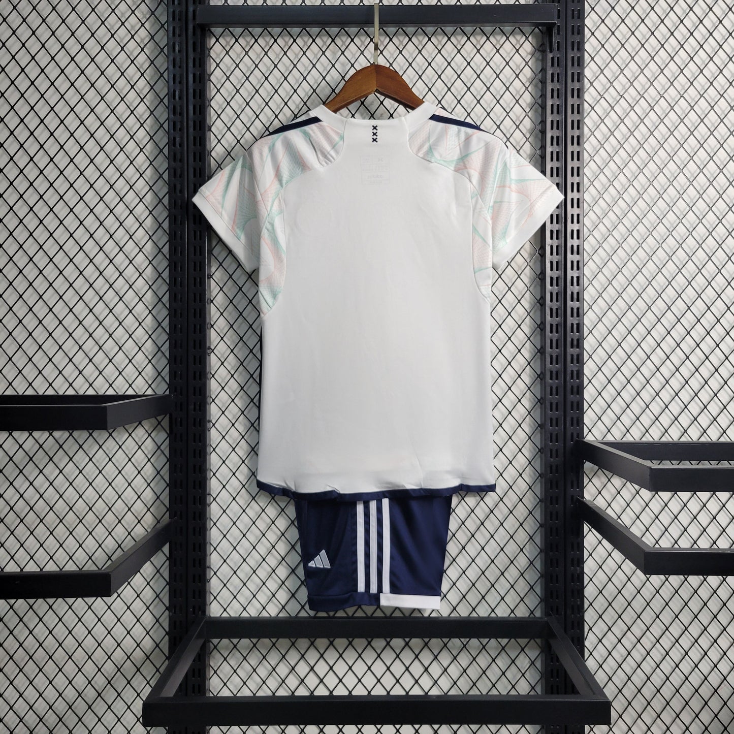 Kit - Ajax Extérieur 2023/24