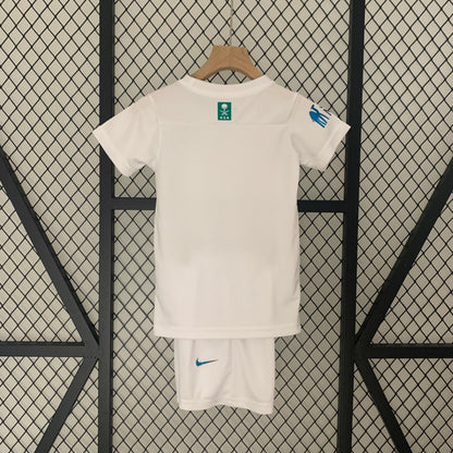 Kit - Al-Nassr FC Troisième 2023/24