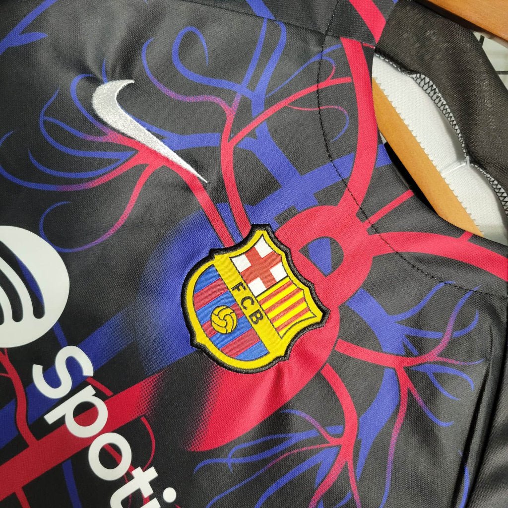 Kit - Barcelone Édition Spéciale 2023/24