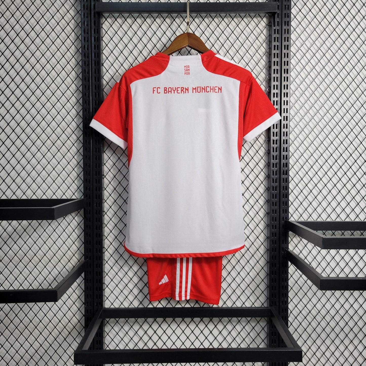 Kit - Bayern Munich Domicile 2023/24