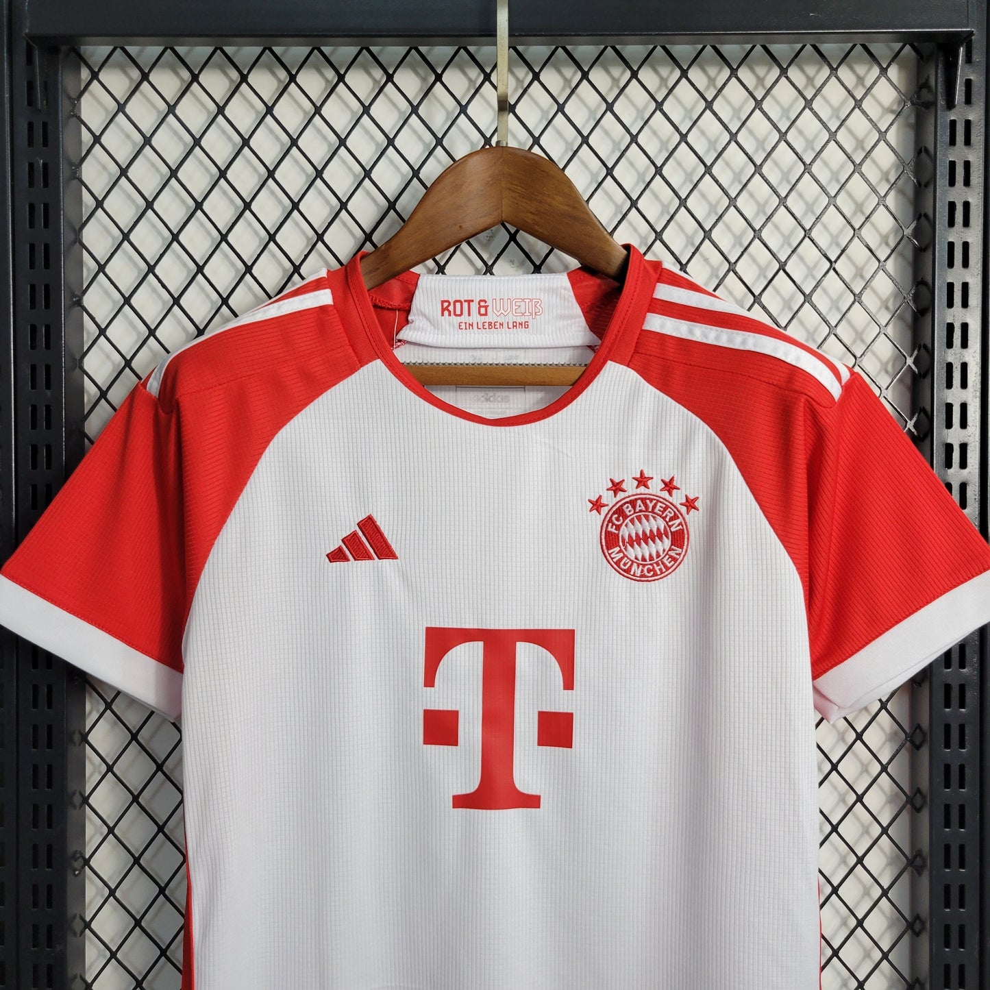 Kit - Bayern Munich Domicile 2023/24