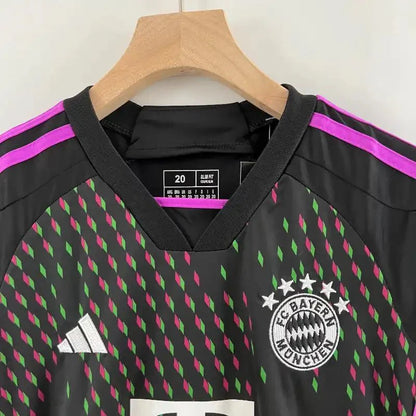 Kit - Bayern Munich Extérieur 2023/24