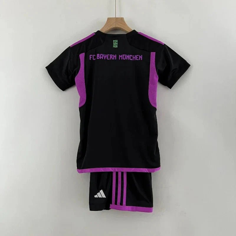 Kit - Bayern Munich Extérieur 2023/24
