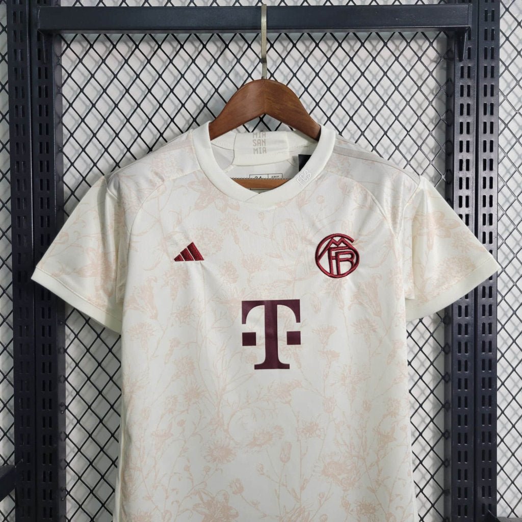 Kit - Bayern Munich Troisième 2023/24