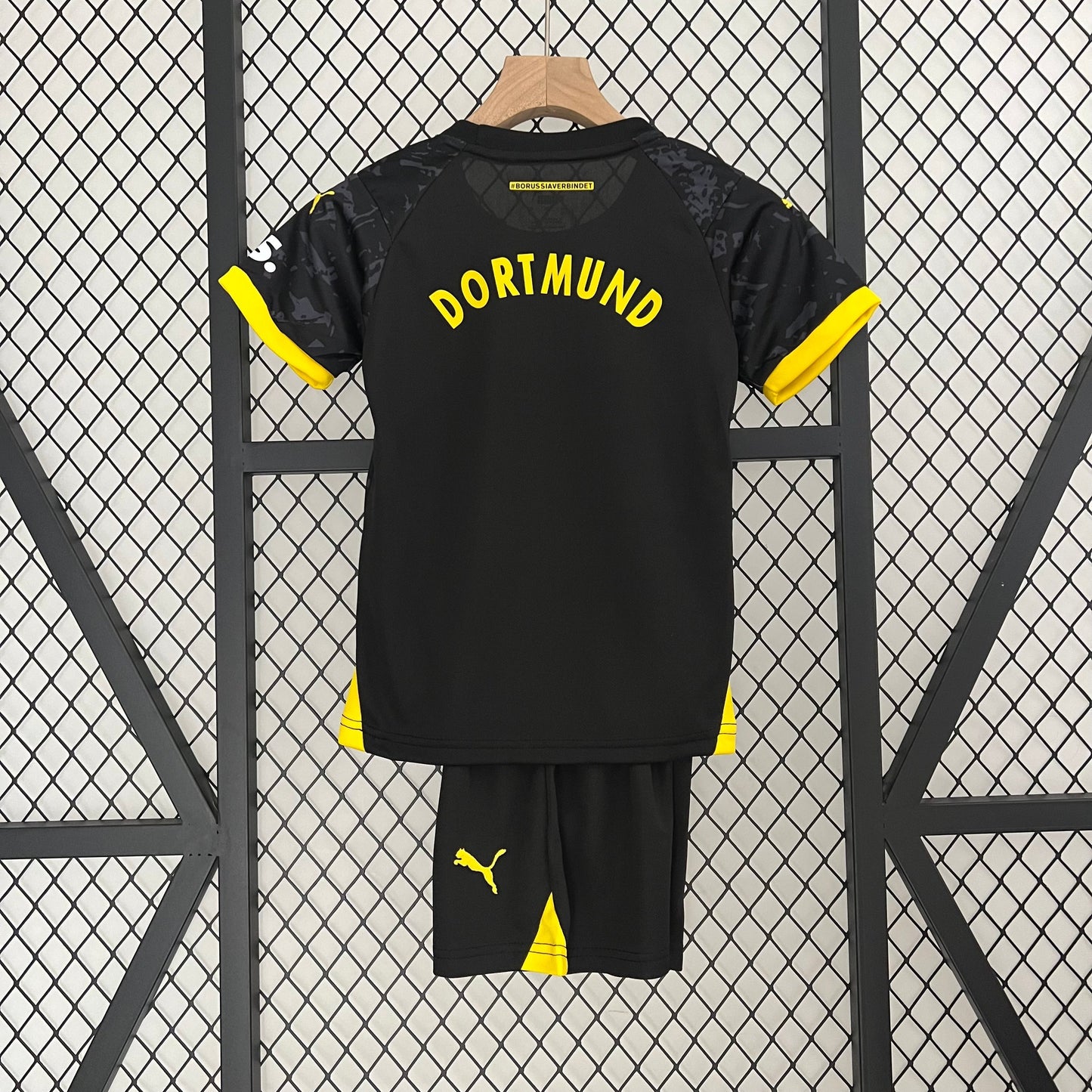 Kit - Borussia Dortmund Extérieur 2023/24