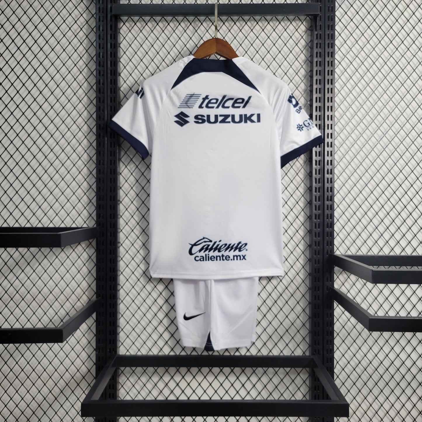 Kit - Pumas Domicile 2023/24