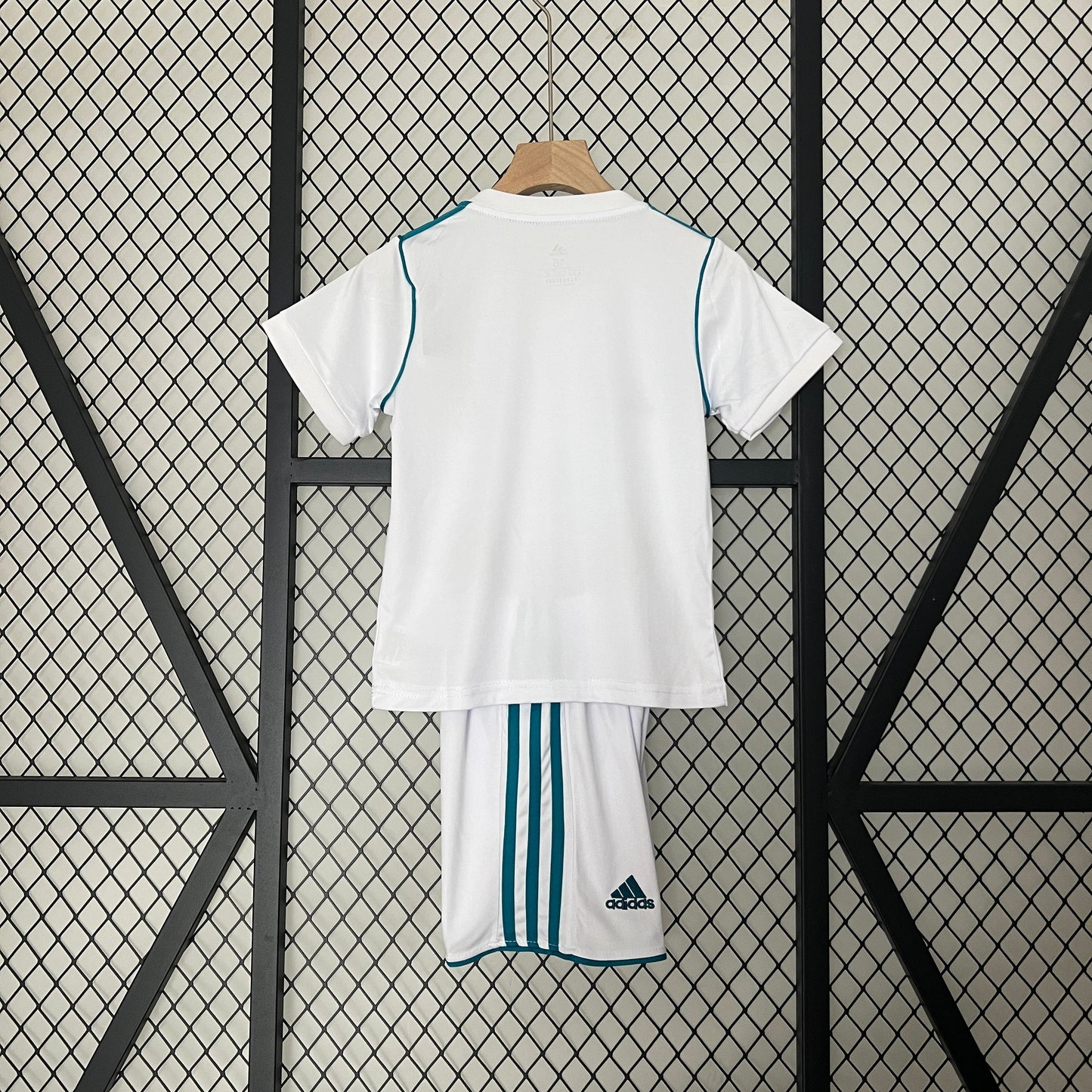 Kit - Real Madrid Domicile 2017/18