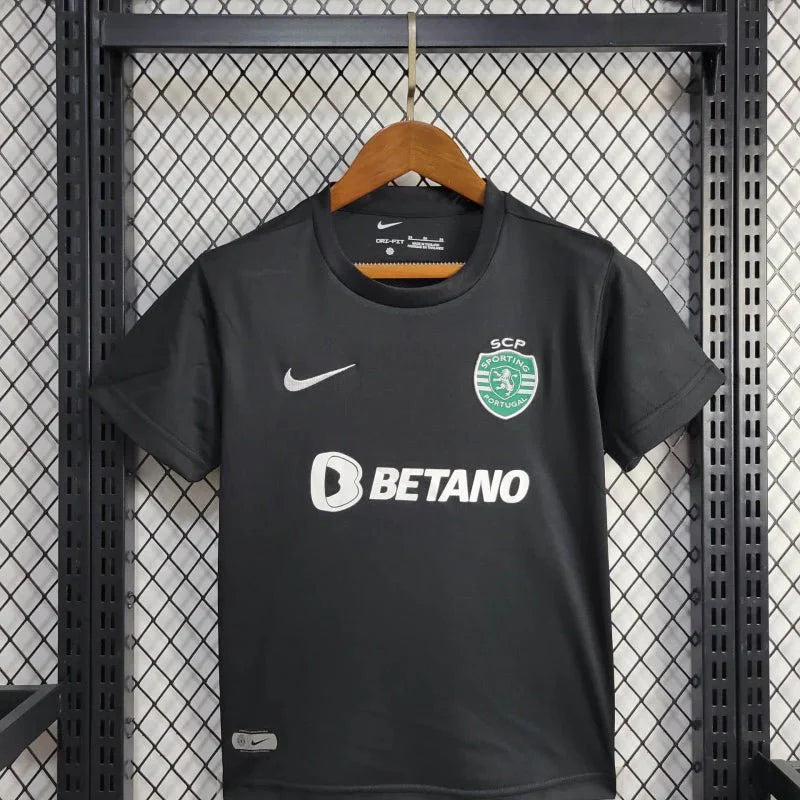 Kit - Sporting  Quatrième 2023/24