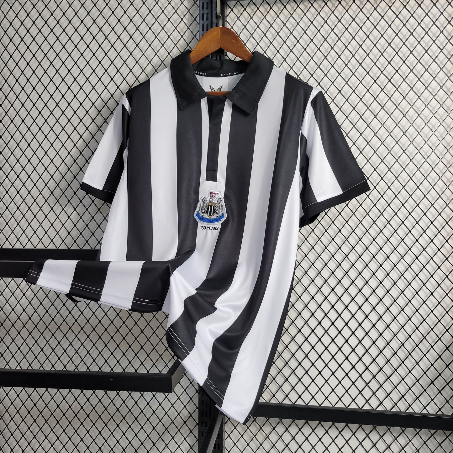 Maillot Newcastle United 130ème Anniversaire 2023/24
