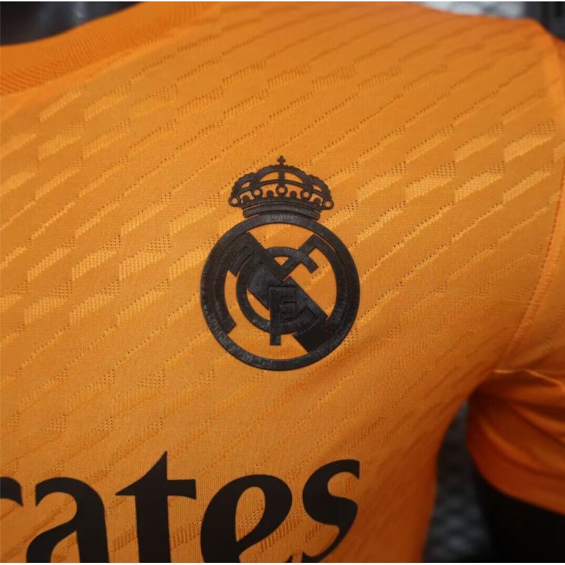 Maillot Real Madrid Édition Spéciale 2023/24 - Collection Y-3 - Version Joueur